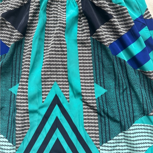 Express dress - Picture 5 of 5